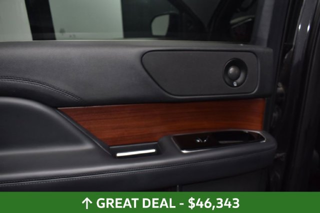Used 2023 Lincoln Navigator Reserve AWD/4WD image 23