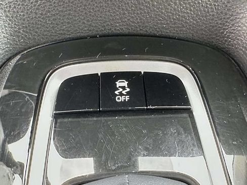 Used 2023 Toyota Corolla LE FWD image 25