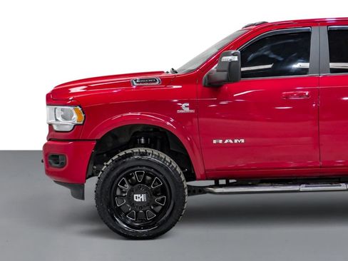 Used 2024 RAM 3500 Big Horn w/ Sport Appearance Package AWD/4WD image 11