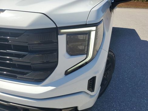 Used 2023 GMC Sierra 1500 Elevation image 16