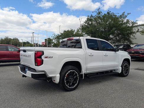 Certified 2026 Chevrolet Colorado Z71 w/ Technology Package AWD/4WD image 3
