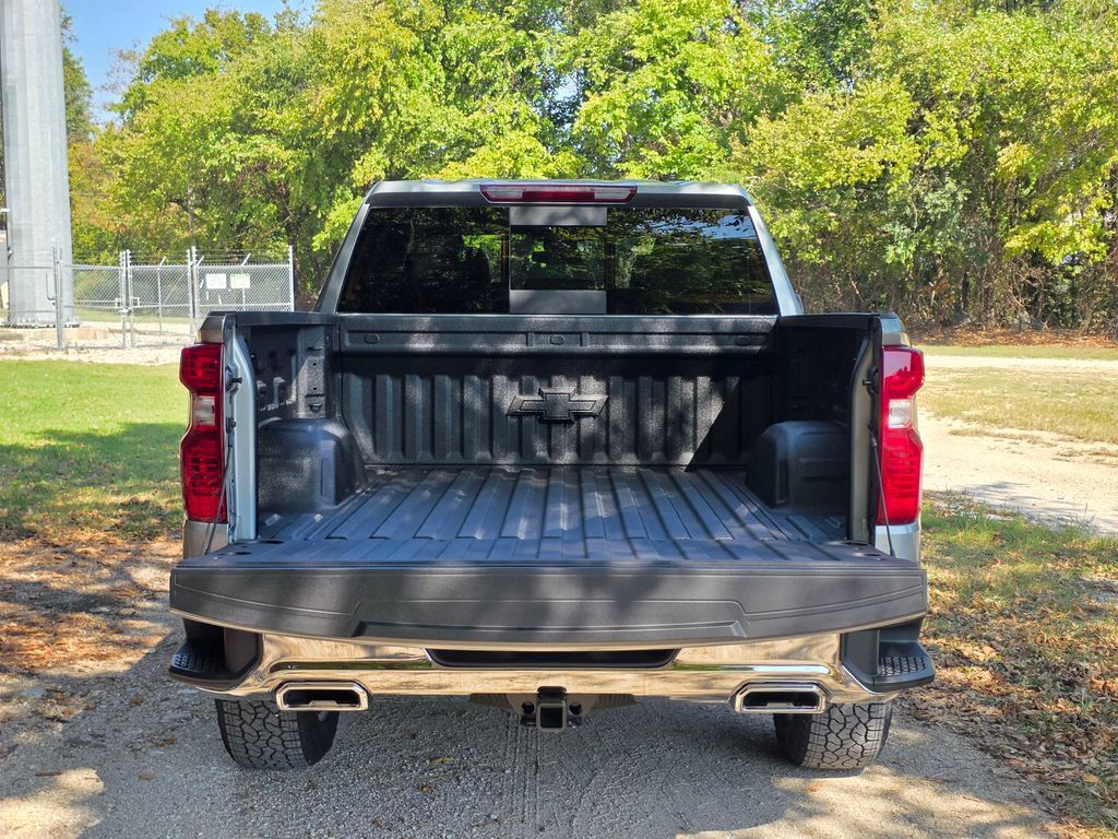 New 2026 Chevrolet Silverado 1500 LT AWD/4WD image 8