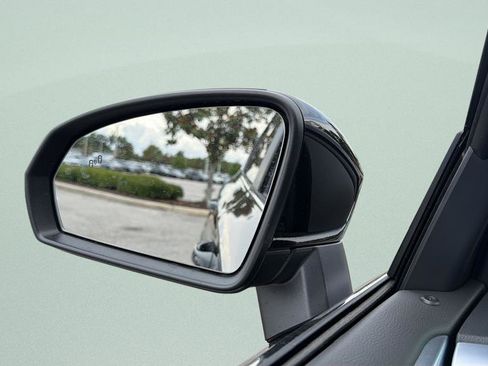 New 2026 Volkswagen Taos SE FWD image 34