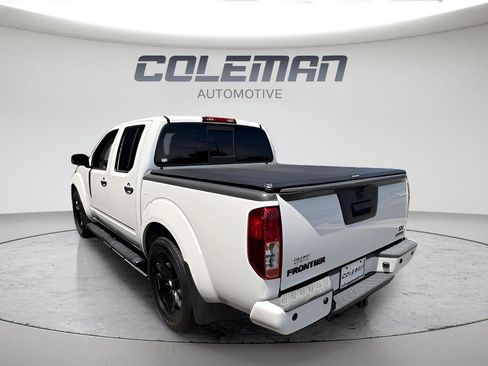 Used 2021 Nissan Frontier SV w/ Midnight Edition Floor Mats RWD image 38