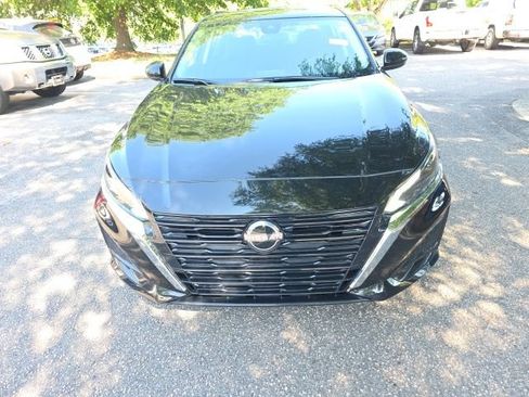Certified 2023 Nissan Altima 2.5 S FWD image 2