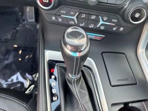 Used 2016 Chevrolet Corvette Z06 w/ 3LZ Preferred Equipment Group image 24