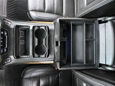 Used 2017 GMC Yukon XL Denali w/ Open Road Package image 38