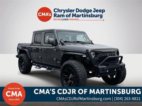 Used 2021 Jeep Gladiator Overland image 1