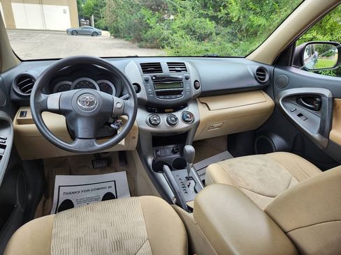 Used 2010 Toyota RAV4 2WD w/ Base L4 Extra Value Pkg image 19