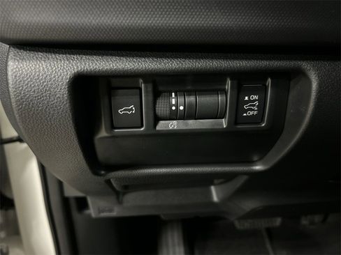 Certified 2025 Subaru Forester Premium image 17