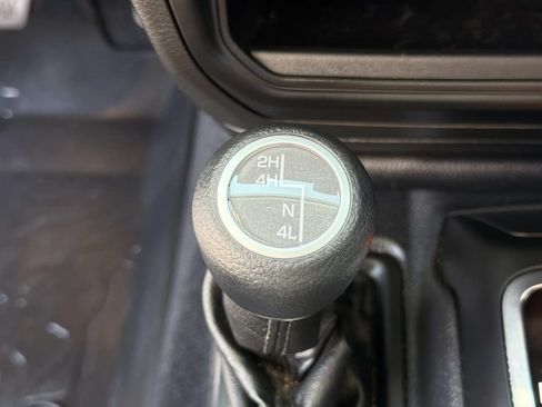Used 2021 Jeep Wrangler Unlimited Sport AWD/4WD image 28