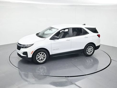 Used 2024 Chevrolet Equinox LS w/ LS Convenience Package FWD image 41