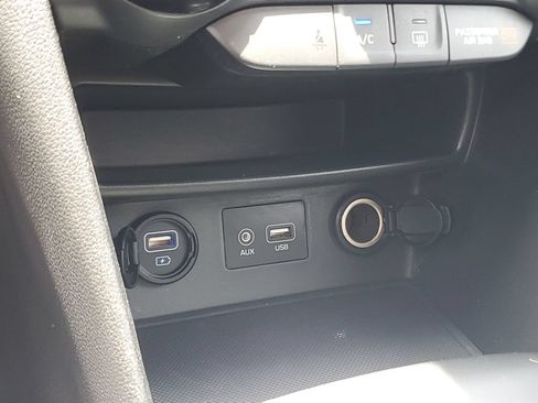 Used 2019 Hyundai Kona SEL AWD/4WD image 28