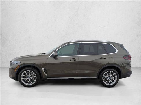 Used 2026 BMW X5 xDrive40i AWD/4WD image 5