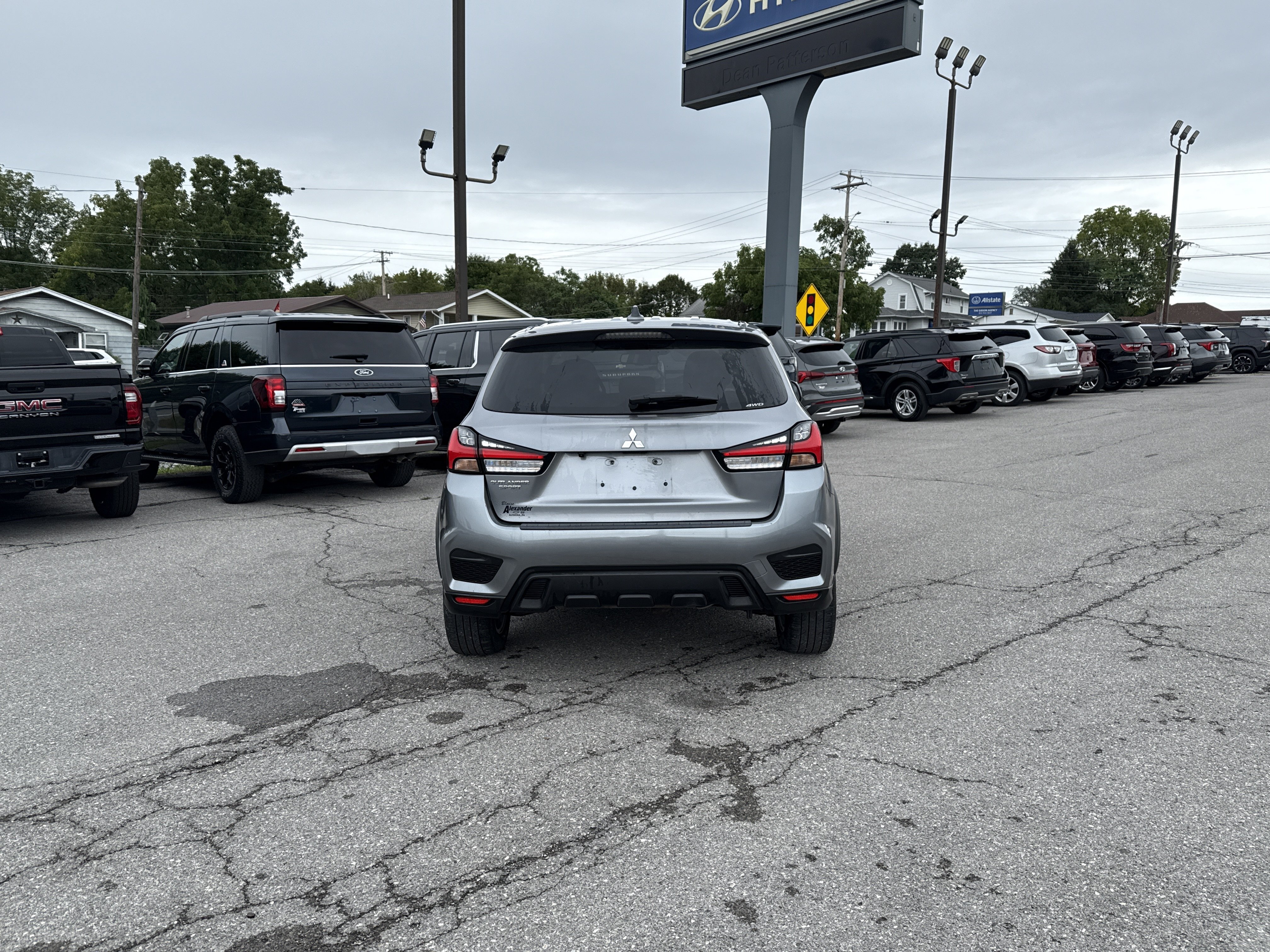 Used 2024 Mitsubishi Outlander Sport ES AWD/4WD image 4