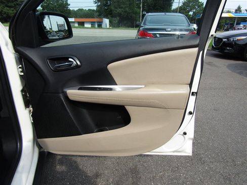 Used 2014 Dodge Journey SXT w/ Quick Order Package 22C FWD image 18