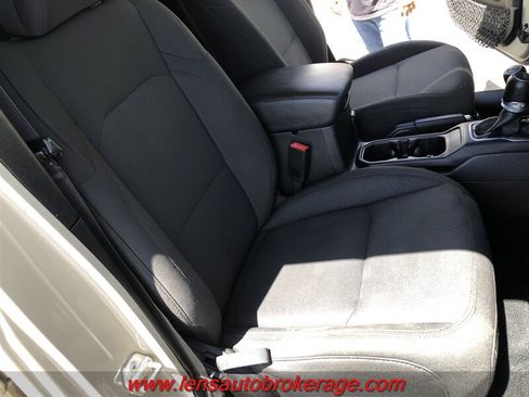 Used 2020 Jeep Gladiator Sport w/ Quick Order Package 24S AWD/4WD image 21