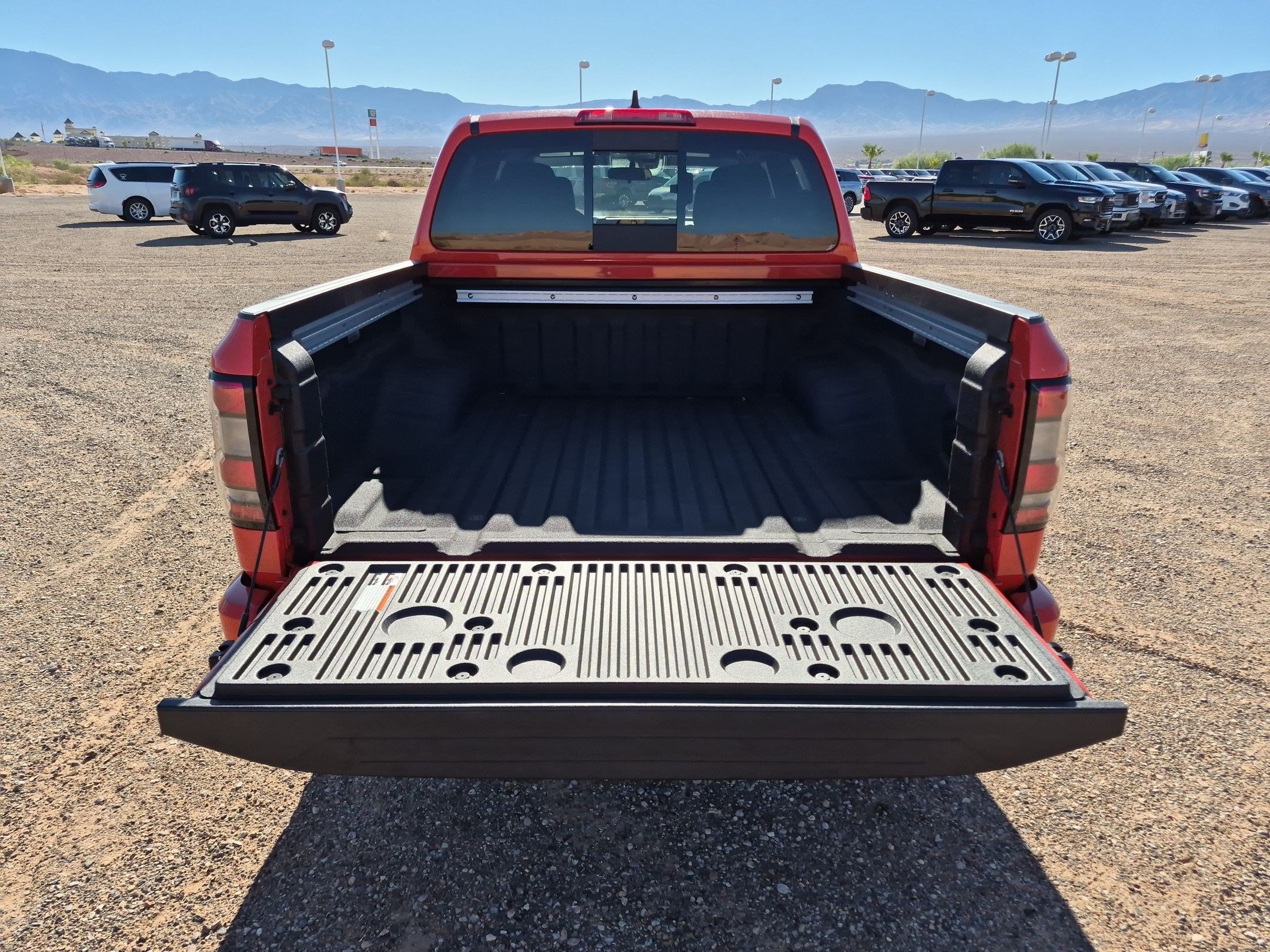 Used 2026 Nissan Frontier PRO-4X w/ Pro-4x Convenience Package AWD/4WD image 28