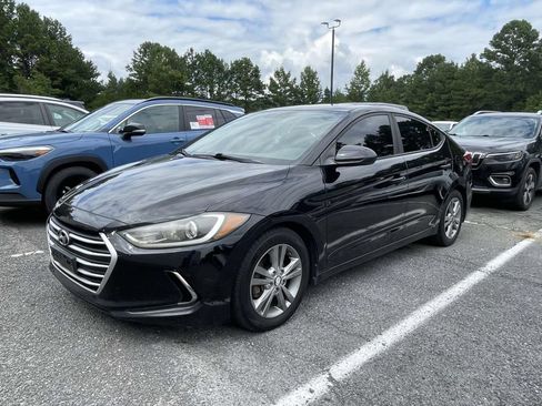 Used 2018 Hyundai Elantra Value Edition FWD image 4