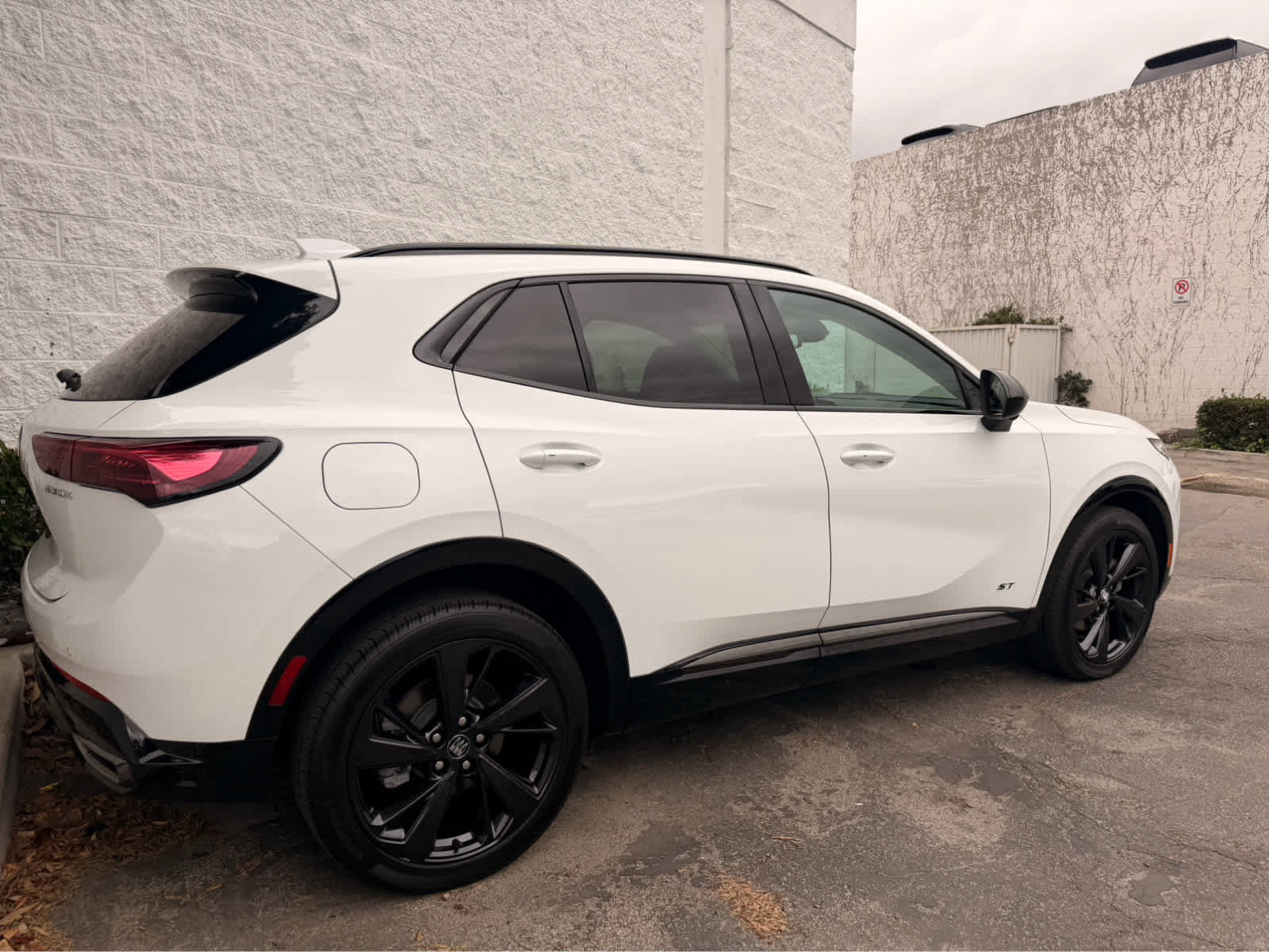 Used 2026 Buick Envision Sport Touring AWD/4WD image 4