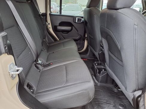 Used 2020 Jeep Gladiator Sport w/ Quick Order Package 24S image 20