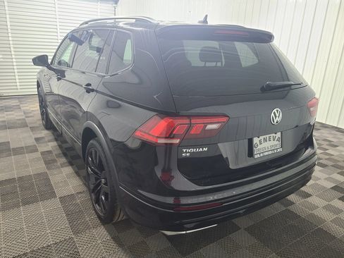 Used 2021 Volkswagen Tiguan SE R-Line AWD/4WD image 10
