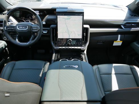 New 2026 GMC Yukon AT4 w/ AT4 Premium Plus Package AWD/4WD image 9