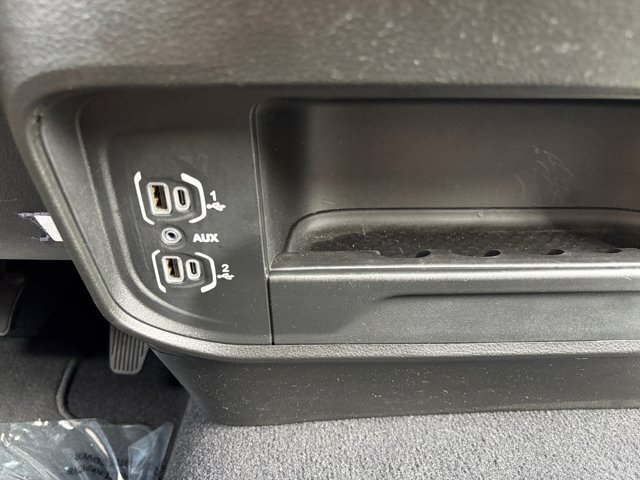 Used 2024 RAM 2500 Tradesman w/ Chrome Appearance Group AWD/4WD image 25