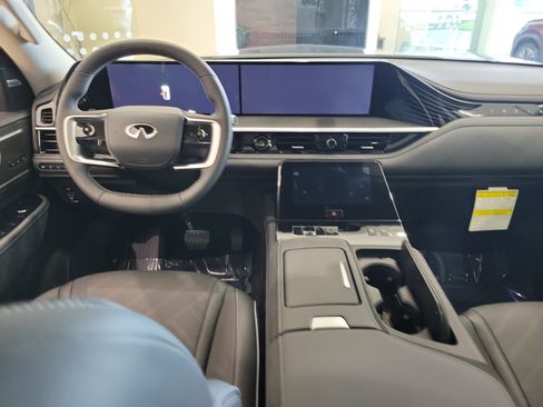 New 2026 INFINITI QX80 Luxe image 14