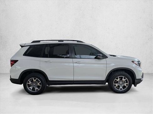 Certified 2023 Honda Passport TrailSport image 4