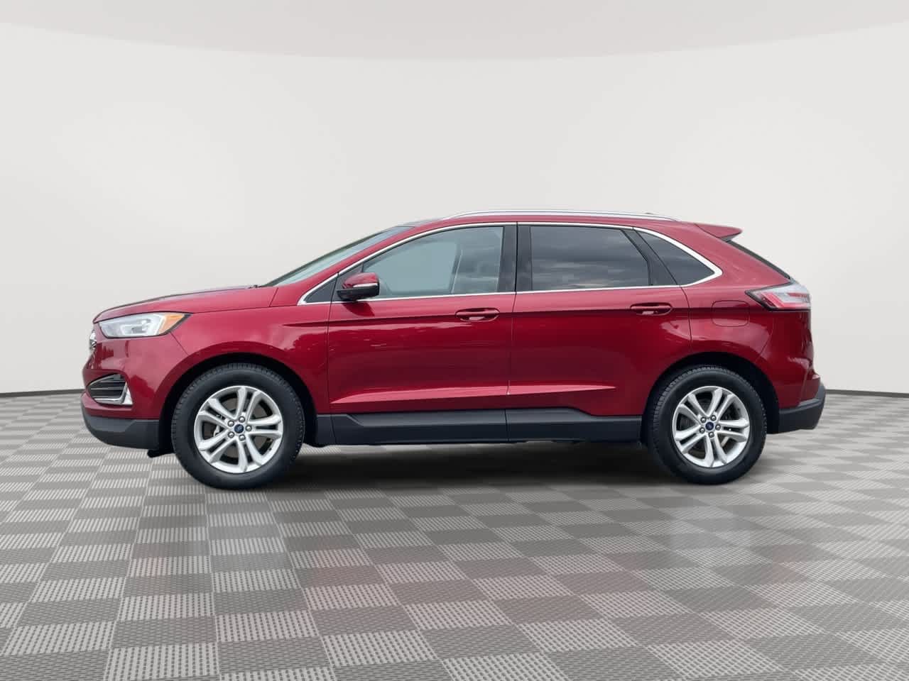 Used 2019 Ford Edge SEL w/ Equipment Group 201A AWD/4WD image 5
