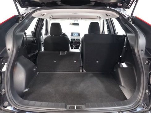 Used 2018 Mitsubishi Eclipse Cross SE image 32