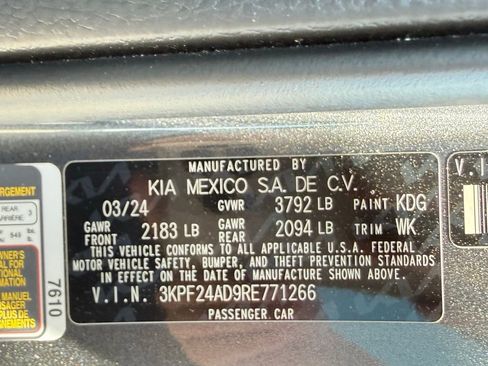 Used 2024 Kia Forte LXS w/ LXS Technology Package FWD image 31