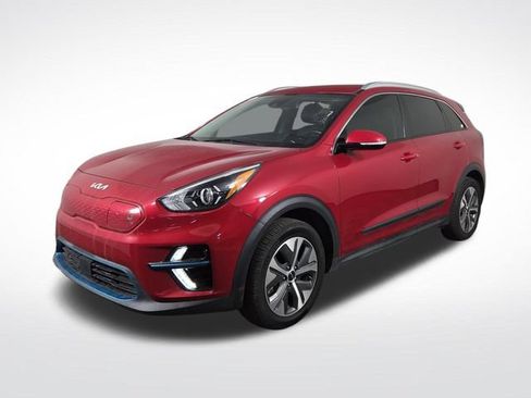 Certified 2022 Kia Niro EX FWD image 2
