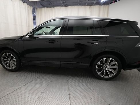 Used 2020 Lincoln Aviator Grand Touring w/ Equipment Group 301A AWD/4WD image 25