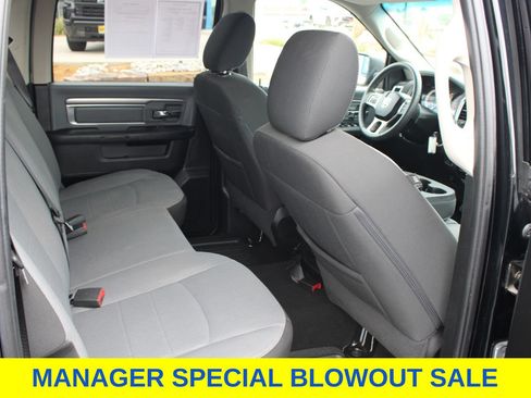 Used 2021 RAM 1500 Classic SLT AWD/4WD image 21