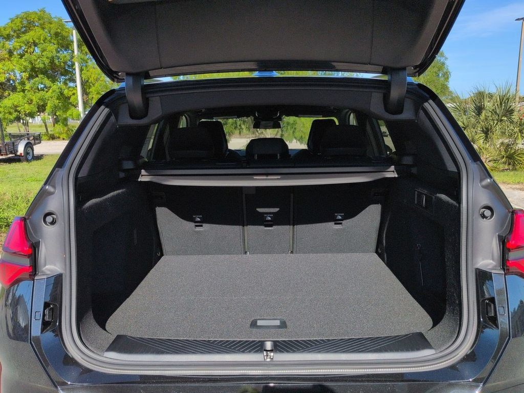 New 2026 BMW X3 xDrive30i w/ Premium Package AWD/4WD image 13