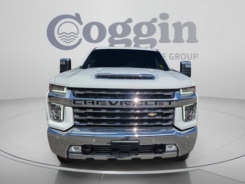 Certified 2022 Chevrolet Silverado 2500 LTZ w/ Safety Package AWD/4WD image 8