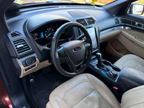 Used 2016 Ford Explorer Limited w/ Class II Trailer Tow Package image 14