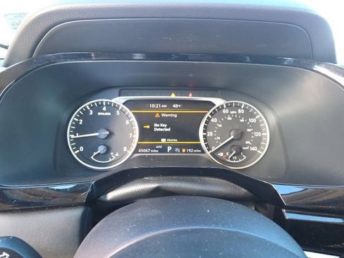 Used 2024 Nissan Pathfinder SV image 17