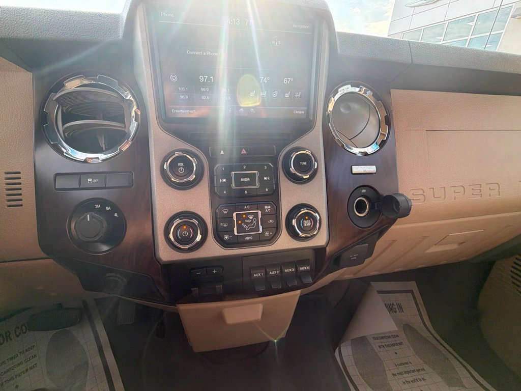 Used 2014 Ford F250 Lariat w/ Lariat Ultimate Package AWD/4WD image 15