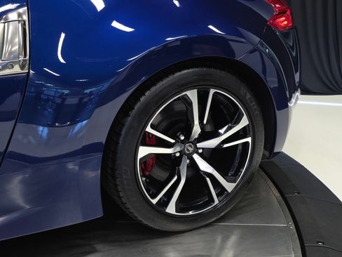Used 2020 Nissan 370Z NISMO RWD image 40