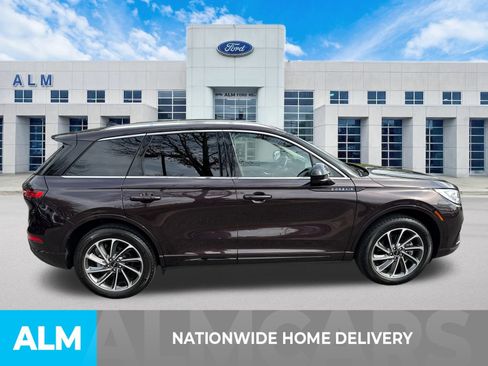 Used 2023 Lincoln Corsair Grand Touring AWD/4WD image 4