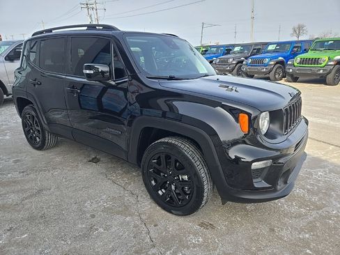 Used 2023 Jeep Renegade Altitude w/ Sun/Sound Group image 13