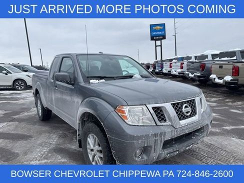 Used 2017 Nissan Frontier SV w/ SV Value Truck Package image 9