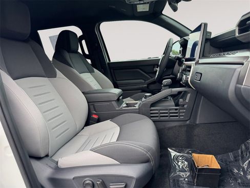 Used 2024 Toyota Tacoma TRD Sport image 15