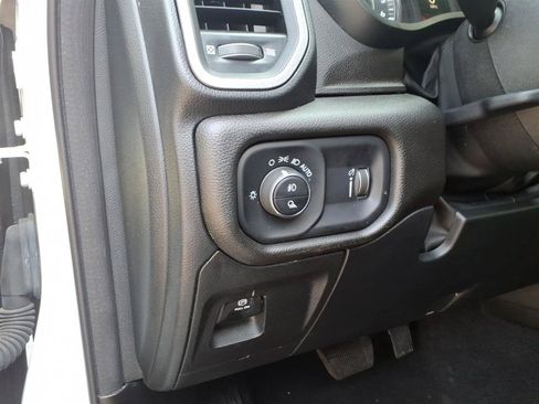 Used 2025 RAM 1500 Tradesman AWD/4WD image 7