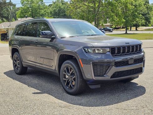 New 2026 Jeep Grand Cherokee L 2WD image 5