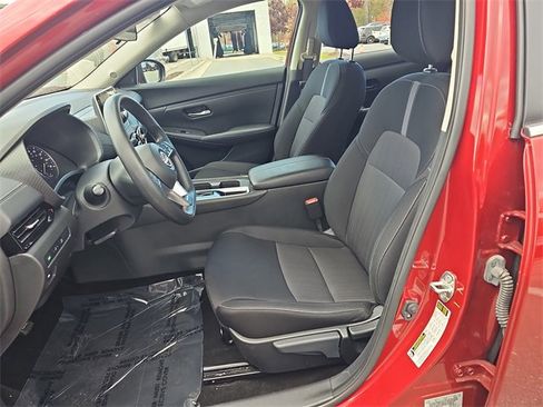 Used 2024 Nissan Sentra SV image 15