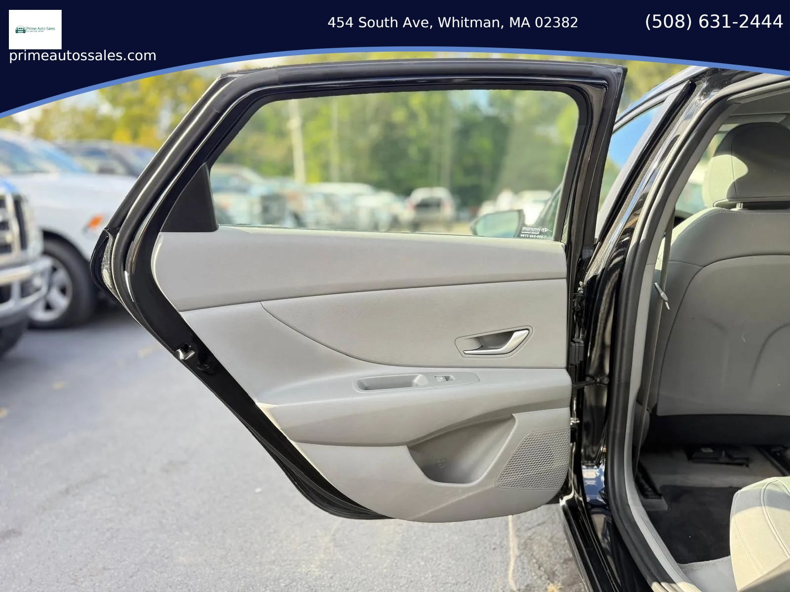 Used 2024 Hyundai Elantra SEL FWD image 34